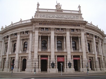 城堡劇院 Imperial Court Theatre