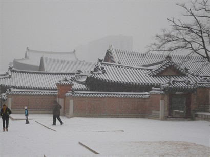 飄雪下的景福宮