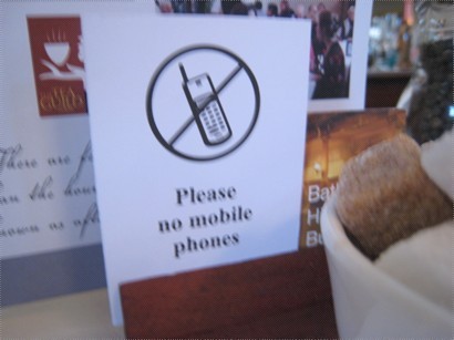 Please no mobile phones!