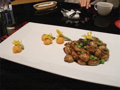 鴨肝炒蘑菇