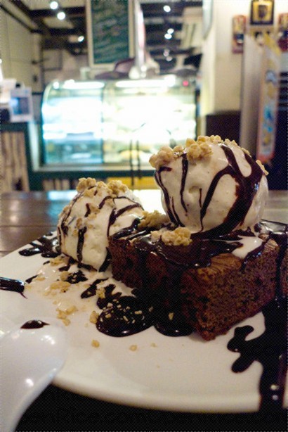 Ice-cream with brownies ($16)
