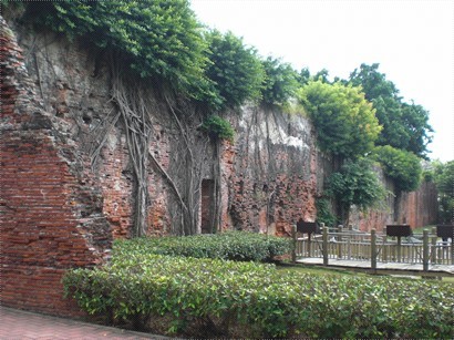 城壁遺跡