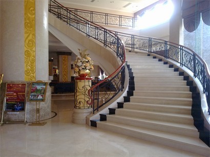 另一間嘉煇會囍悅酒店的lobby