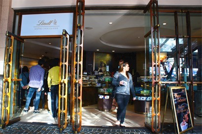 Lindt Chocolate Cafe