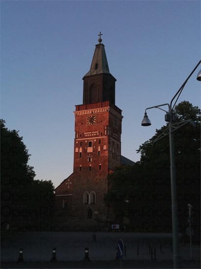 日落下的Turku Cathedral
