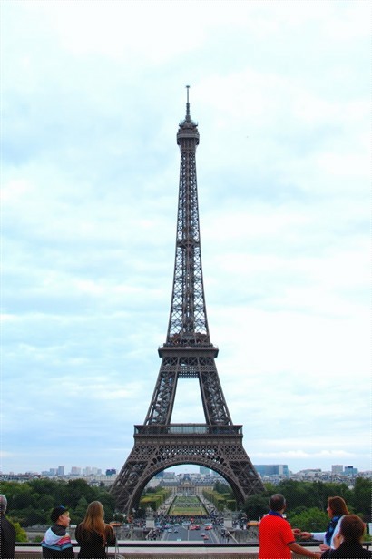 夏悠宮看巴黎鐵塔