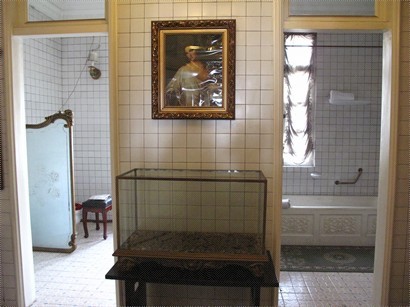 溥儀的私人浴室和坐廁