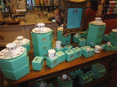 英女皇鑽禧紀念瓷器茶具