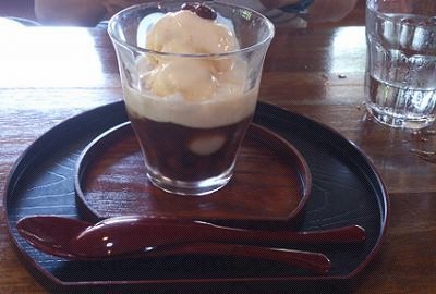 豆奶雪糕紅豆Zensai - 雪糕的豆奶味很香濃，跟黑糖紅豆和白玉非常配搭，大滿足。