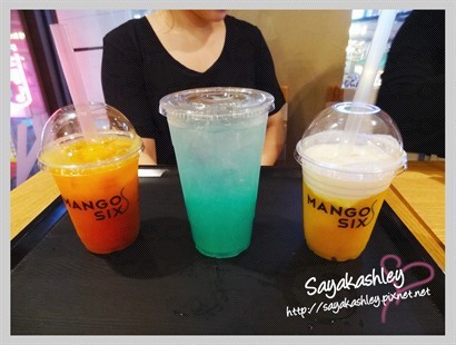 我們點了這三樣：芒果椰子冰，芒果西瓜冰和 Blue Lemonade。如果有剉冰就更好了。