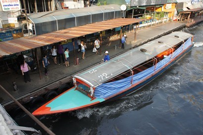 看看泰國人怎上船的