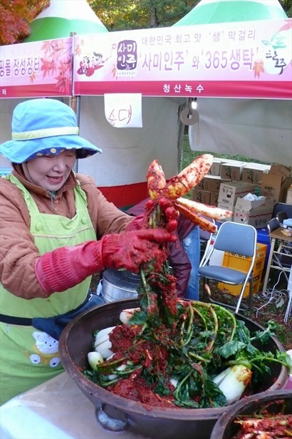 韓國太太在醃蘿蔔