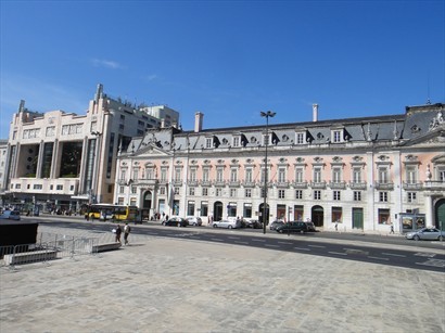 Restauradores Square: Palácio Foz（以前係皇宮，而家係酒店）