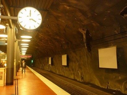 來往機場和中央火車站的列車Arlanda Express的隧道