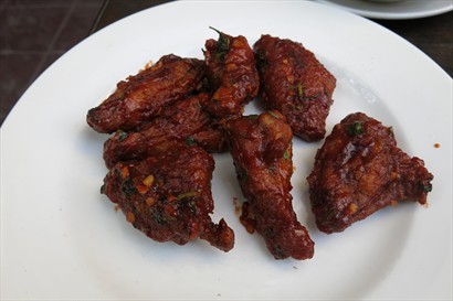 BBQ chicken wings (用左香料masala, 好味, 不過咸左dd)