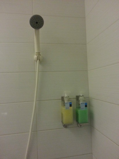 有 shower gel & shampoo 供應
