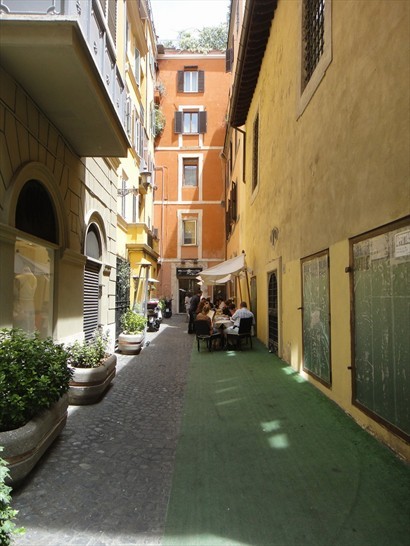 Vicolo Belsiana: 餐廳地址中之横行