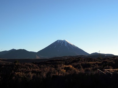 天色極清，連遠遠的Mt. Ngauruhoe也可看到