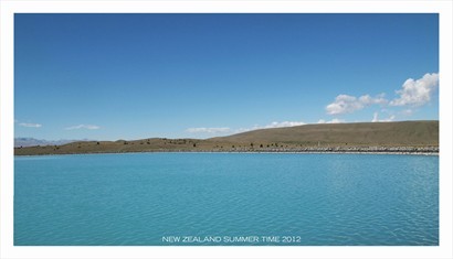 冰清藍綠的湖水,真是透心涼的感覺!
