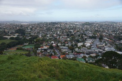 企係上面可以遠眺整個Auckland巿~幾好風景的~