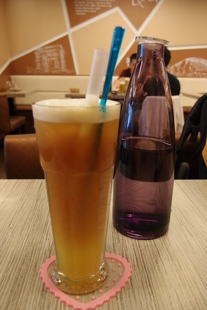 金鑽鳳梨冰茶  (套餐補差NT$10)