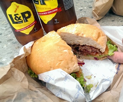 L&P＋漢堡包，絕配！