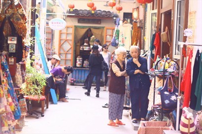 小巷充滿老上海的味道。