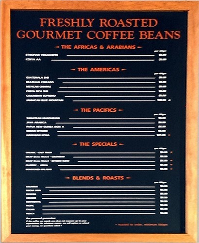 更有一張咖啡豆的價目表掛在牆上，不過詢問職員，他們說其實沒有豆子賣！