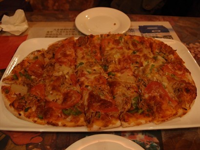 海南Pizza, 好豐富, 有雞肉, 洋蔥, 茄醬及菠蘿