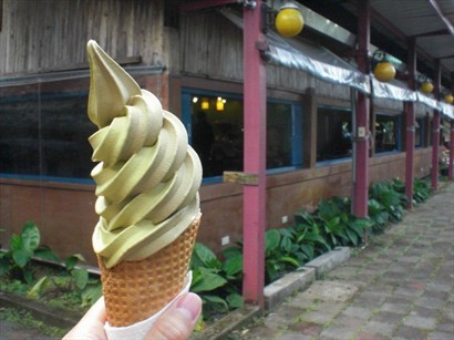 綜合口味冰淇淋（TWD80）