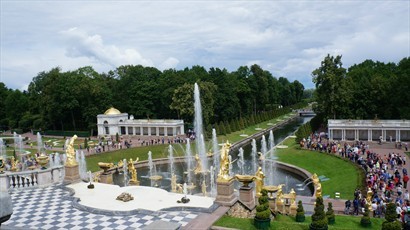 Fountains of the Upper Garden in Peterhof