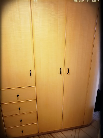 BU 型號房間 - 衣櫃
