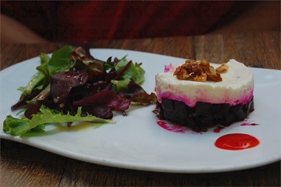 Tartar of beetroots, goat's cheese cream