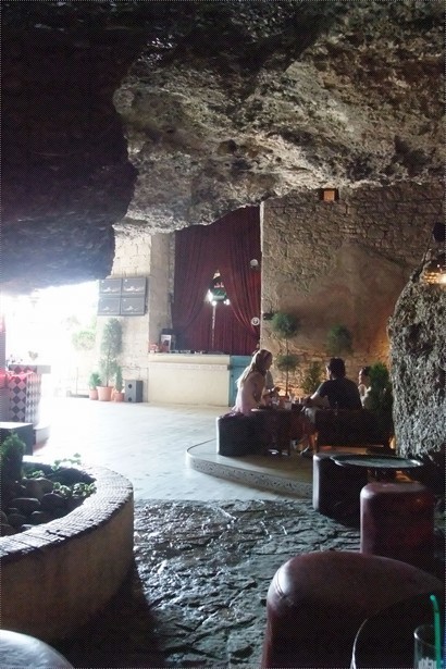 Picture 5: Chill inside a cave