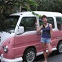 認住這輛粉紅色可愛的Volkswagen，找到它就找到好吃的了