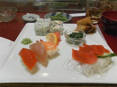 Sashimi +Sushi Lunch Box