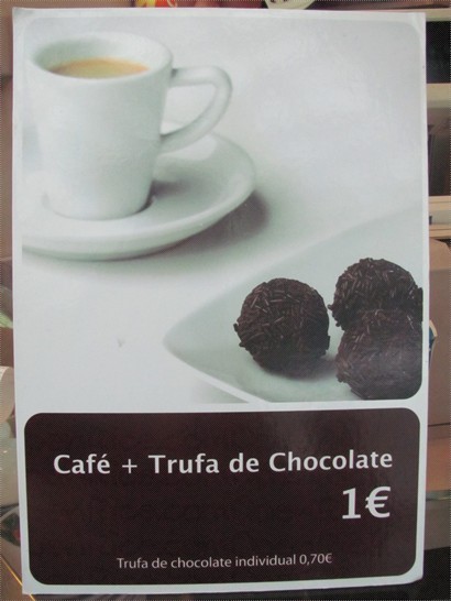 一個一歐羅的Espresso跟一粒Chocolate Truffle的套餐