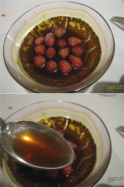 Wild strawberries with hare soup