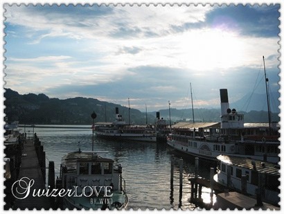 早晨的琉森港口，氣氛寧謐  