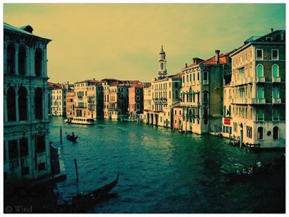 麗亞德橋上的景觀，是威尼期最美的一道風景