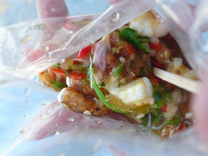 加上海鮮汁的燒魷魚製成品