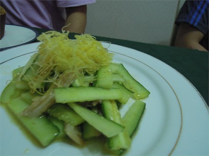 涼拌青瓜，朝鮮葉菜不多，不同做法的青瓜倒常常見到