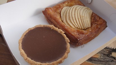 Chocolate tart & apple gallete