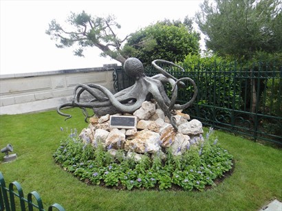 La Pieuvre Statue (Octopussy)