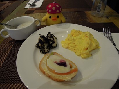 簡單早餐，有韓式和西式食品