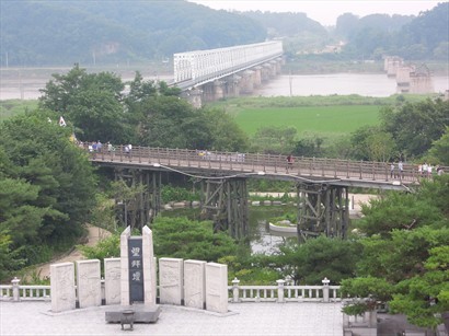 自由之橋及南韓邊境