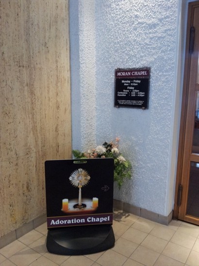 Adoration Chapel門牌