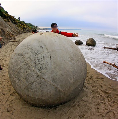 非常大的圓球石