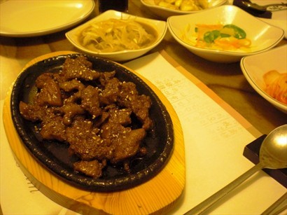 Grilled Pork Rib（KSH1,200）