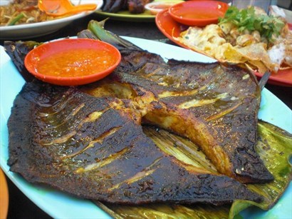 燒魔鬼魚（RM6 / 100g）